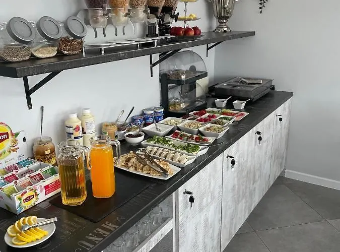 Atlantis Проживание в семье *