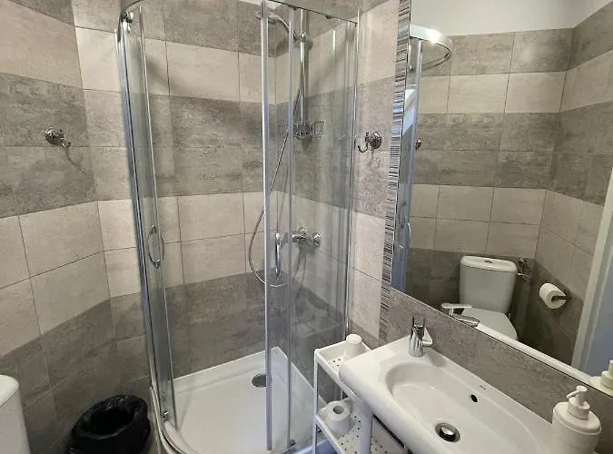 Atlantis Проживание в семье