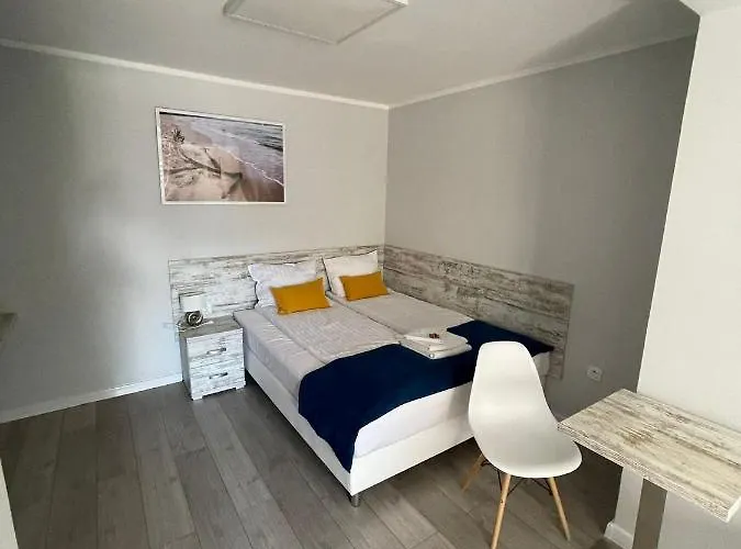 Atlantis ホームステイ