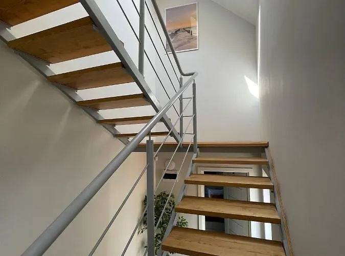 Проживание в семье Atlantis *