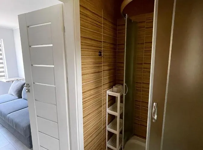 Проживание в семье Atlantis Мельно