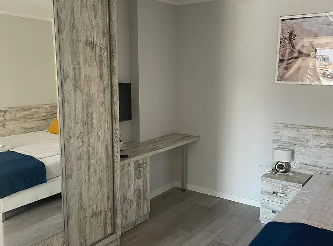 Atlantis Проживание в семье Мельно